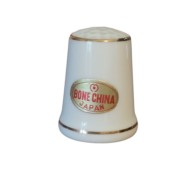 Vintage White Thimble Butterfly And Meadow Made in Japan Bone China - Picture 5 of 6